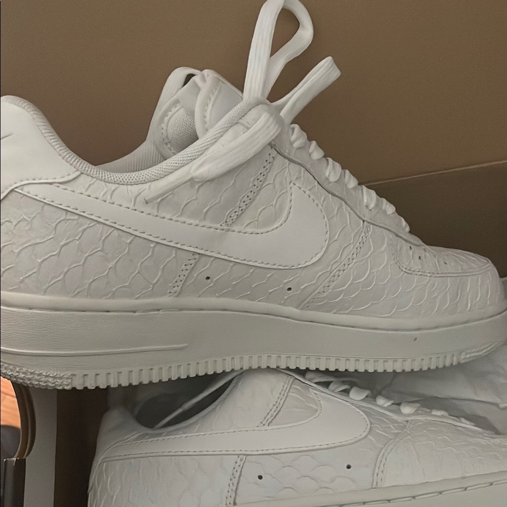 Nike White Textured Sneakers